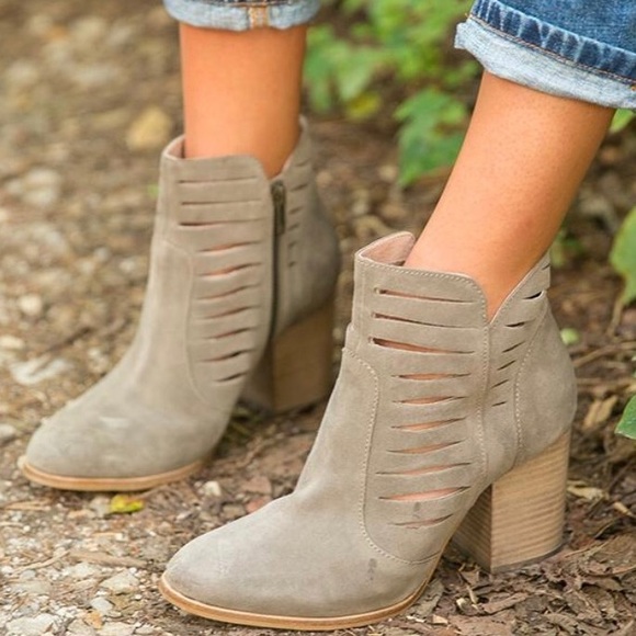Anthro Seychelles Lets Go Crazy Ankle Booties - Picture 1 of 12